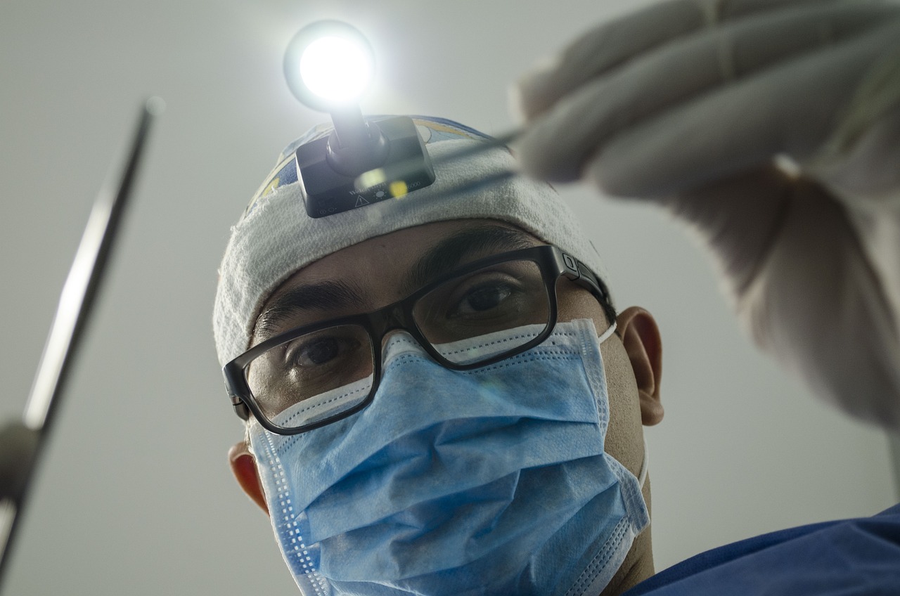 Göğüs Küçültme İle İlgili Sıkça Sorulan Sorular ve Yanıtları